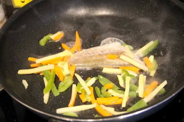 無印のミールキット 白身魚の中華風蒸し煮の作り方・調理手順②